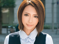 前島エリナ