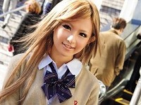 立花樹里亜